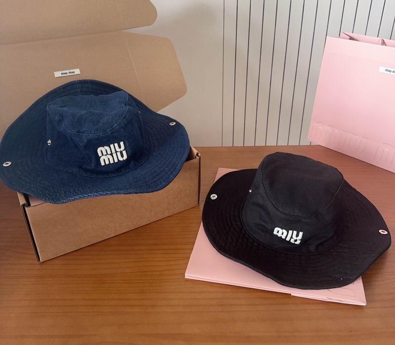 Miumiu hat dx41